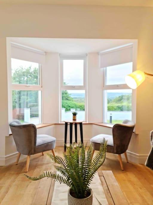 Holiday home Hollymount House *
